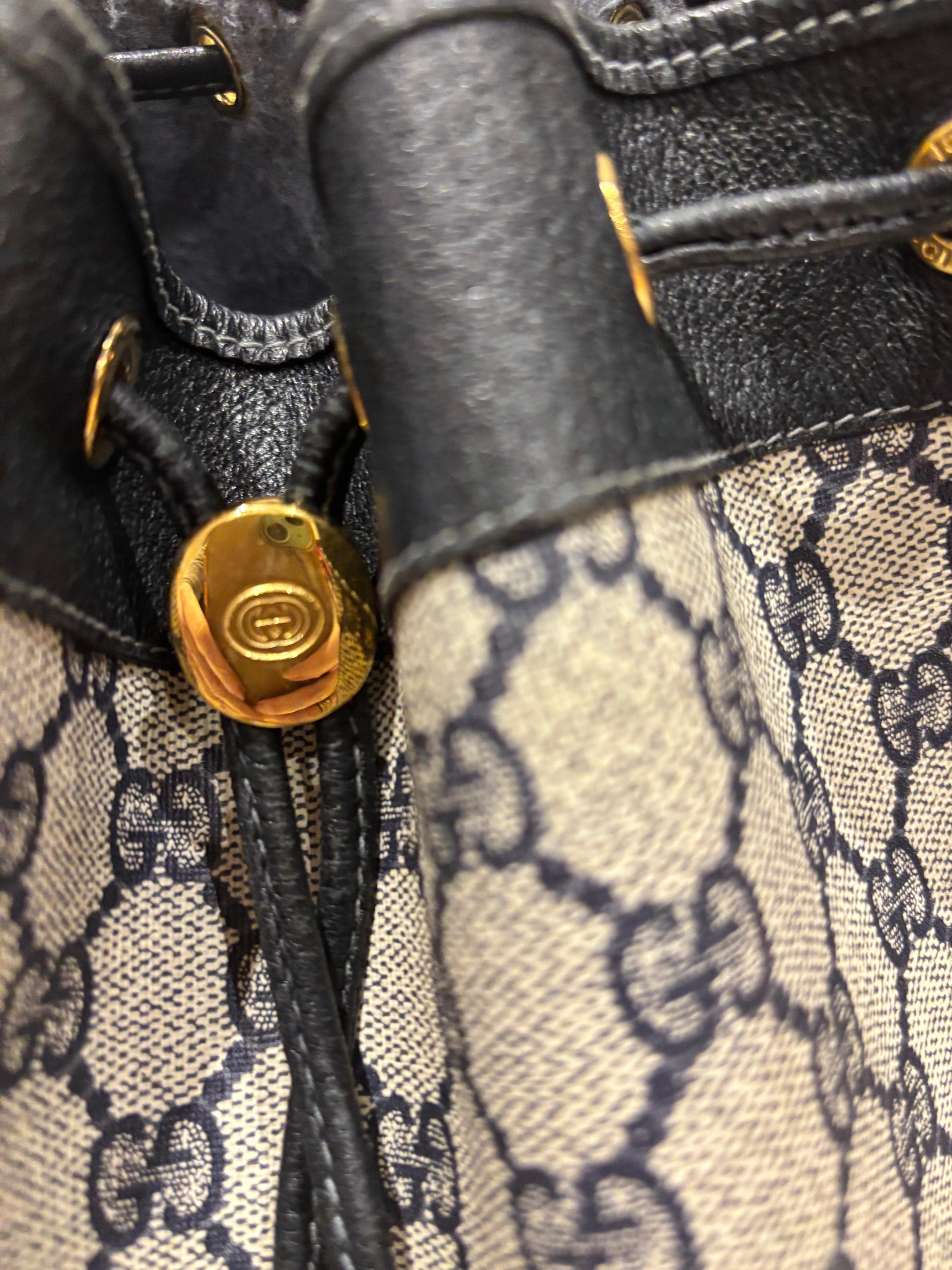 Noir Sac à dos Gucci de la fin des années 80 en très bon état en vente