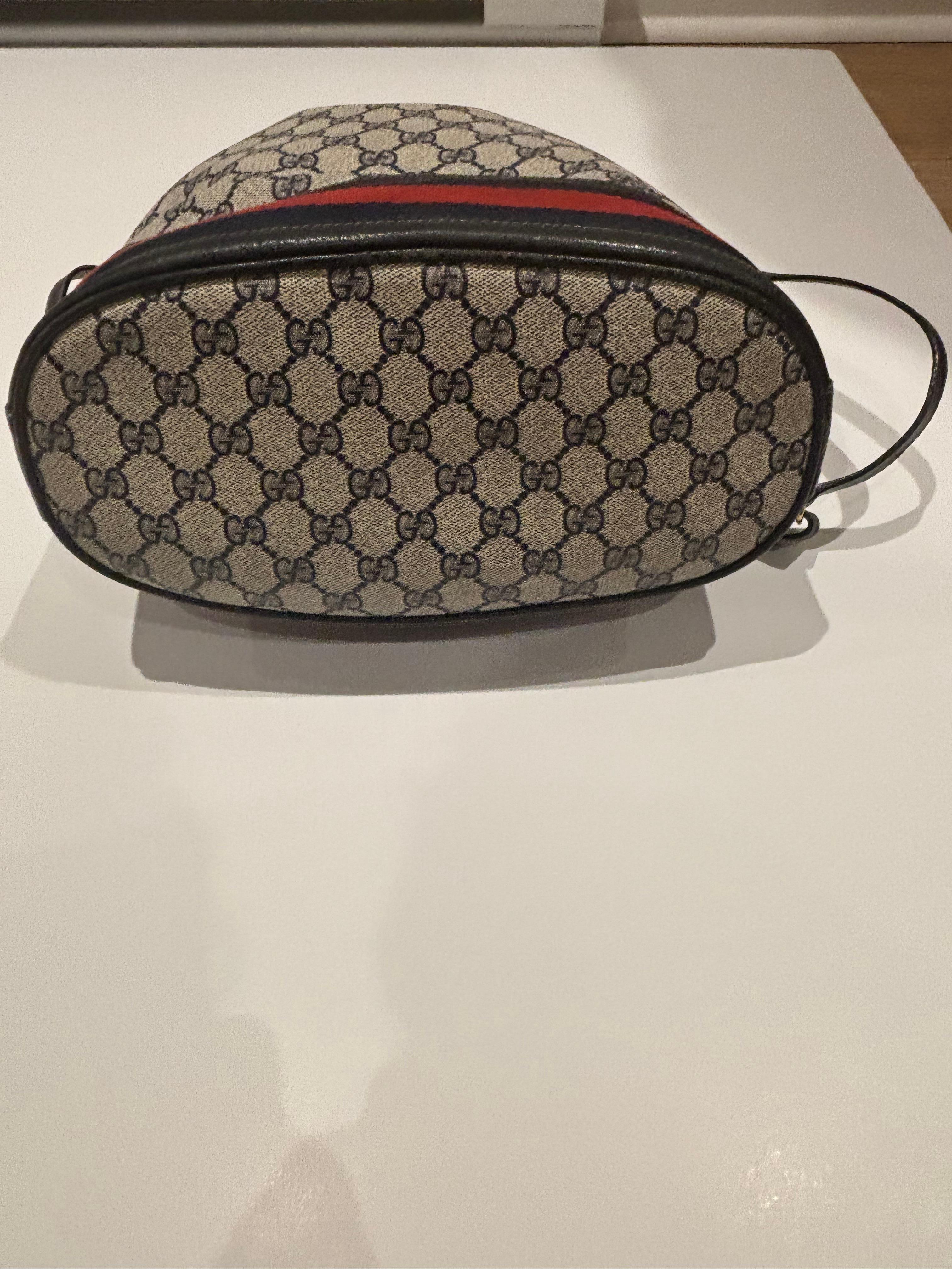 Sac à dos Gucci de la fin des années 80 en très bon état en vente 4