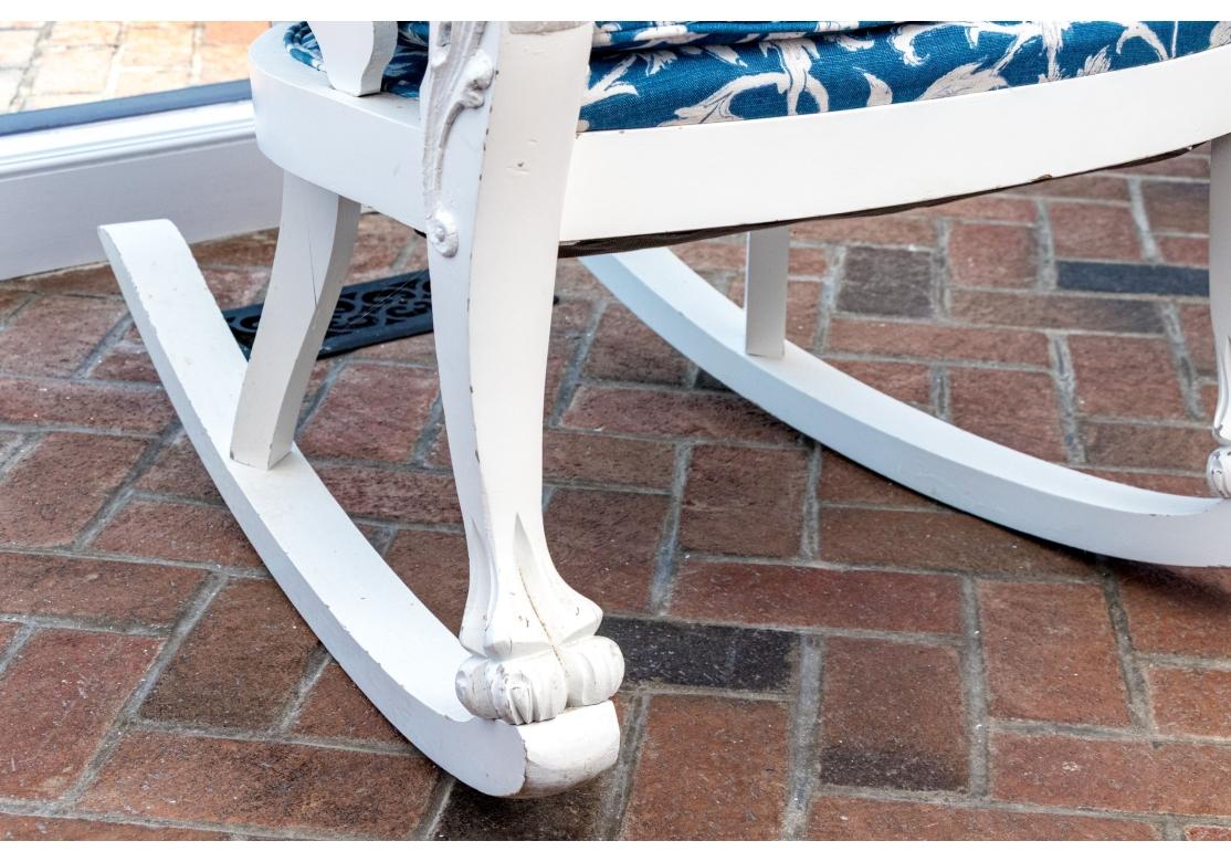 Fauteuil à bascule Empire tardif, sculpté et peint, vers 1890 1890 en vente 1