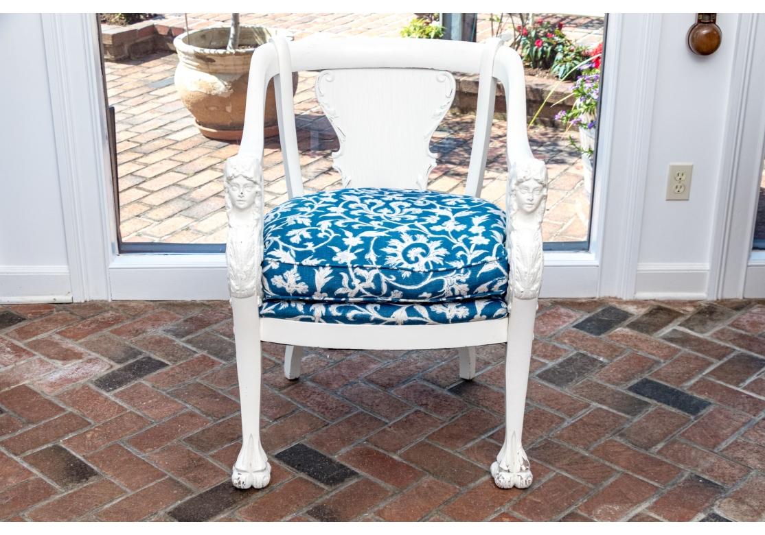 Sillón Americano Imperio Tardío de Madera Tallada y Pintada, Ca. 1890 en Desgastado estado para la venta en Bridgeport, CT