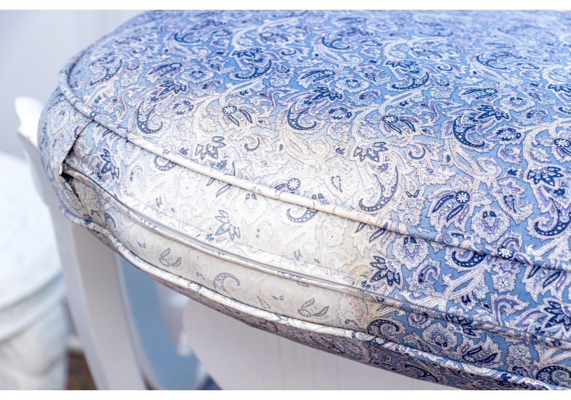 Canapé figuratif peint de style Empire, 1890 Restauration possible en vente 2