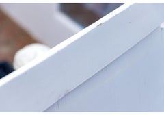 Divano figurato dipinto in stile tardo impero americano, 1890 da restaurare