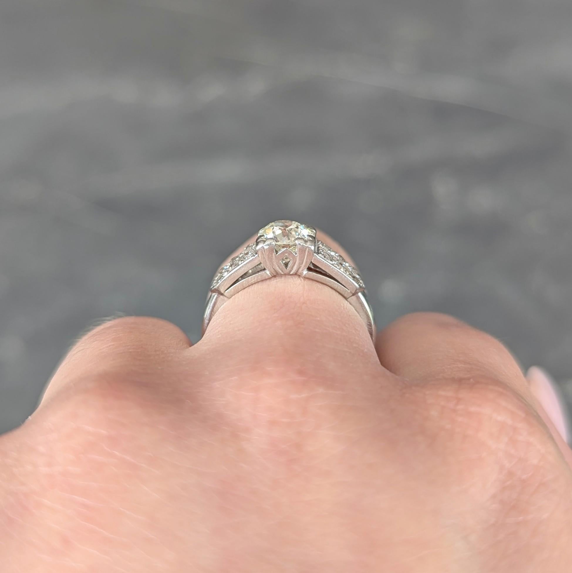 Anello di fidanzamento vintage in platino con diamante europeo di 1,10 CTW in stile tardo Art Deco in vendita 6