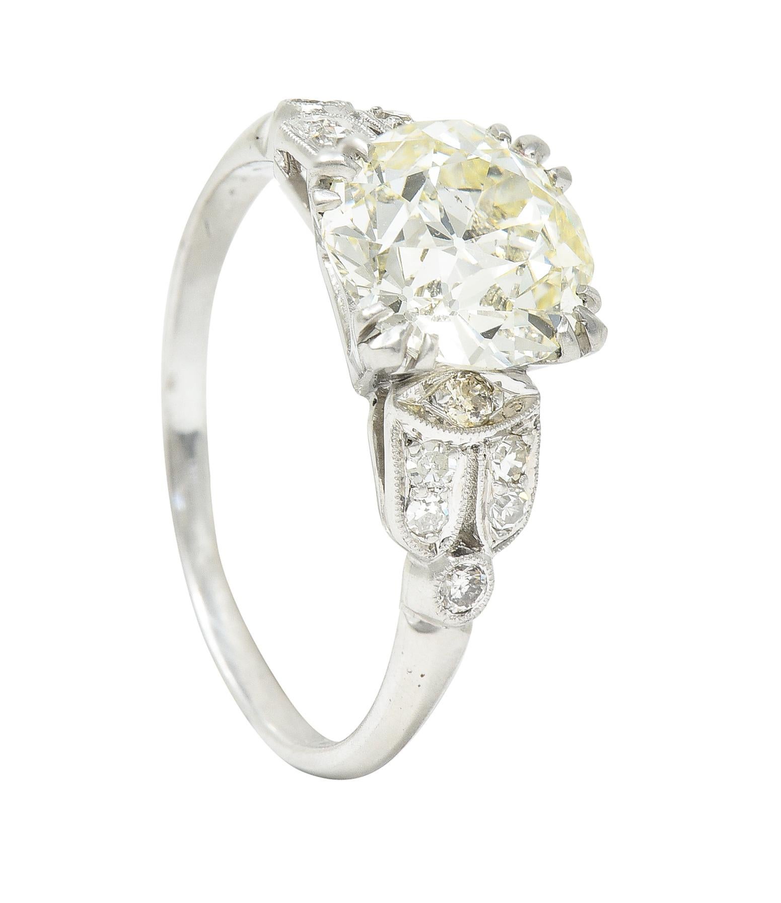 Late Art Deco 2.60 Carats Old European Cut Diamond Platinum Arch Engagement Ring For Sale 8