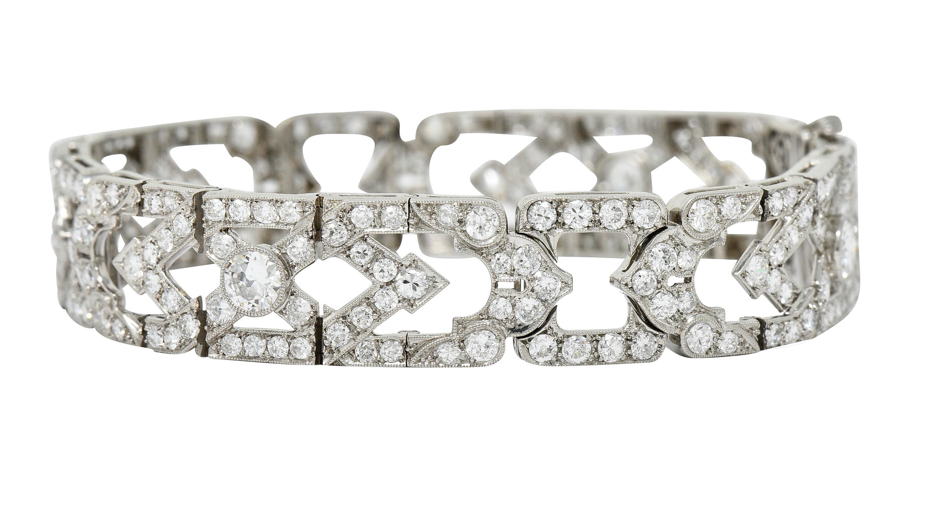 Late Art Deco 9.00 Carats Diamond Platinum Wide Line Bracelet, Circa 1930 1