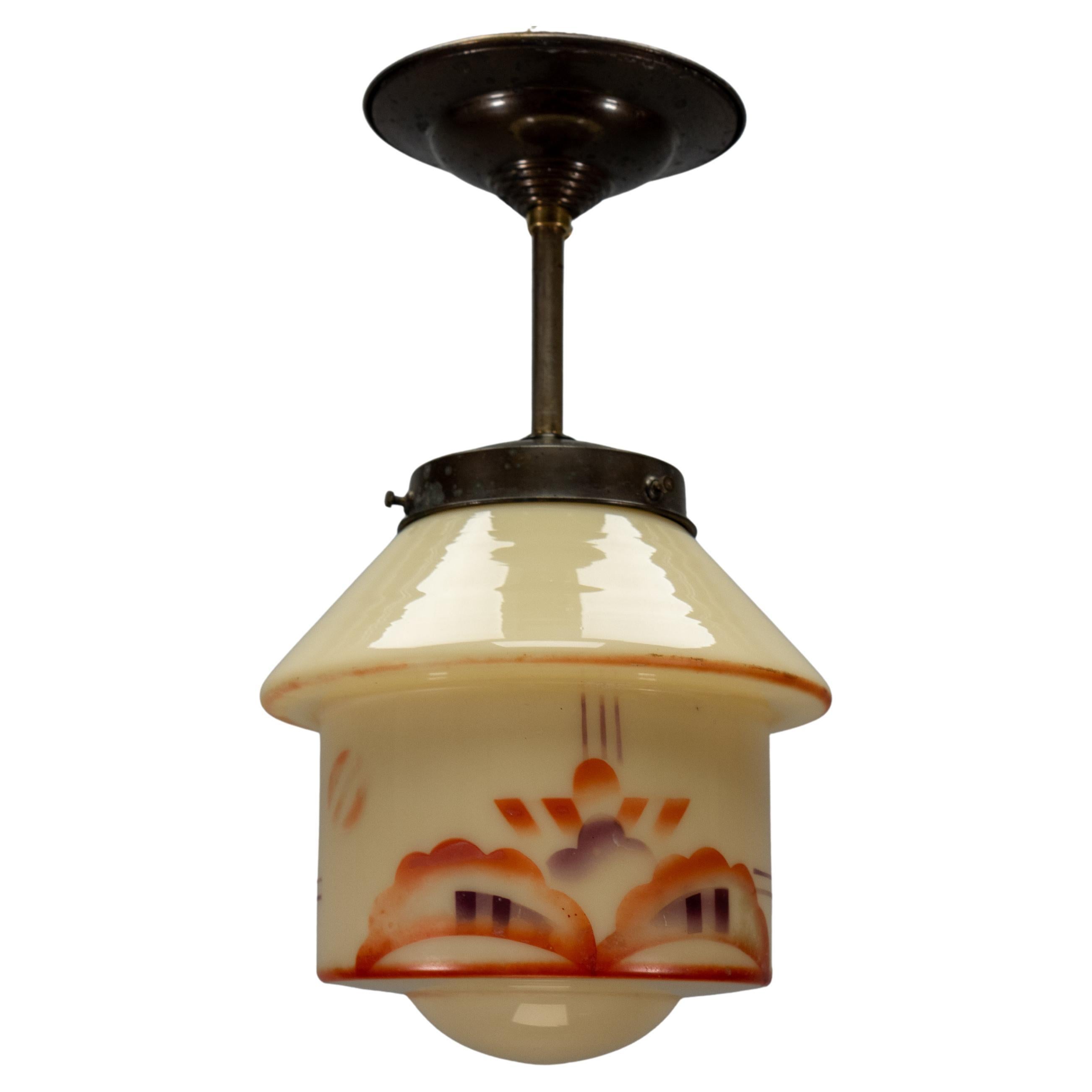 Lampada a sospensione in vetro beige tardo Art Déco con motivo geometrico, anni '30 in vendita
