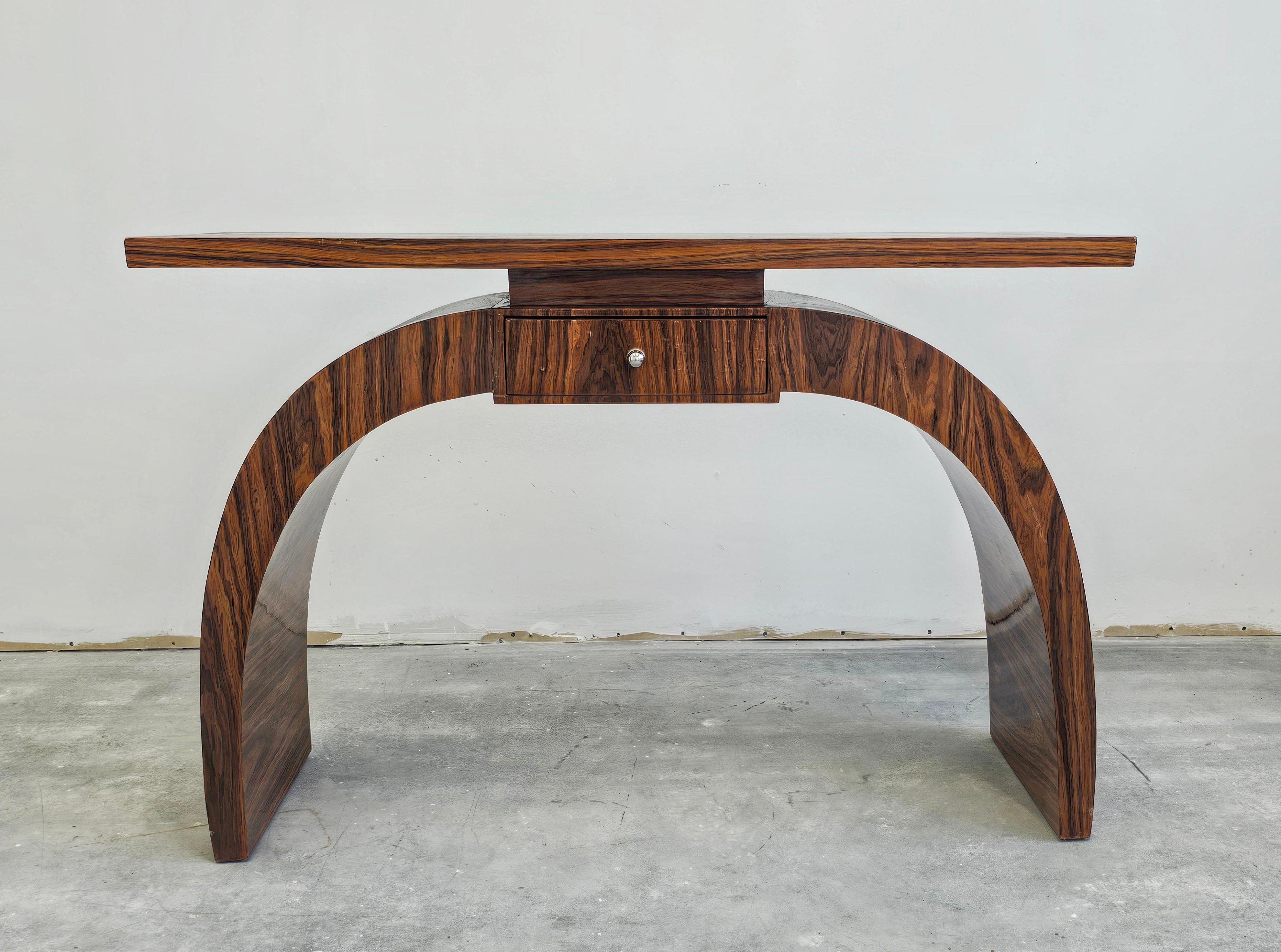 Late Art Deco Console Table with a drawer done in Walnut Veneer, Austria 1950s For Sale 1