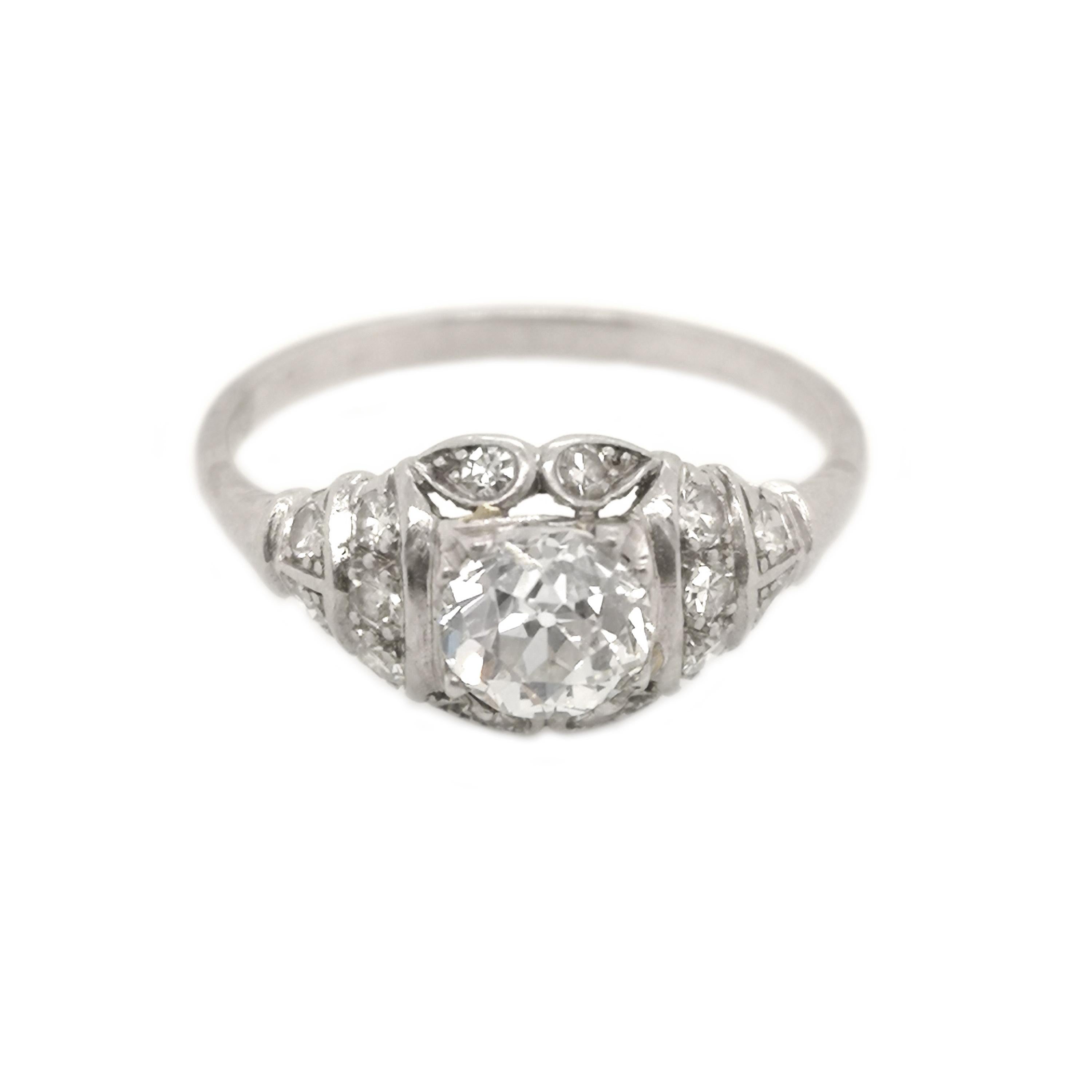 Ring aus Platin mit Diamanten und Platin im späten Art déco-Stil, 0,85 Karat, H SI1, um 1940 im Zustand „Gut“ im Angebot in London, GB