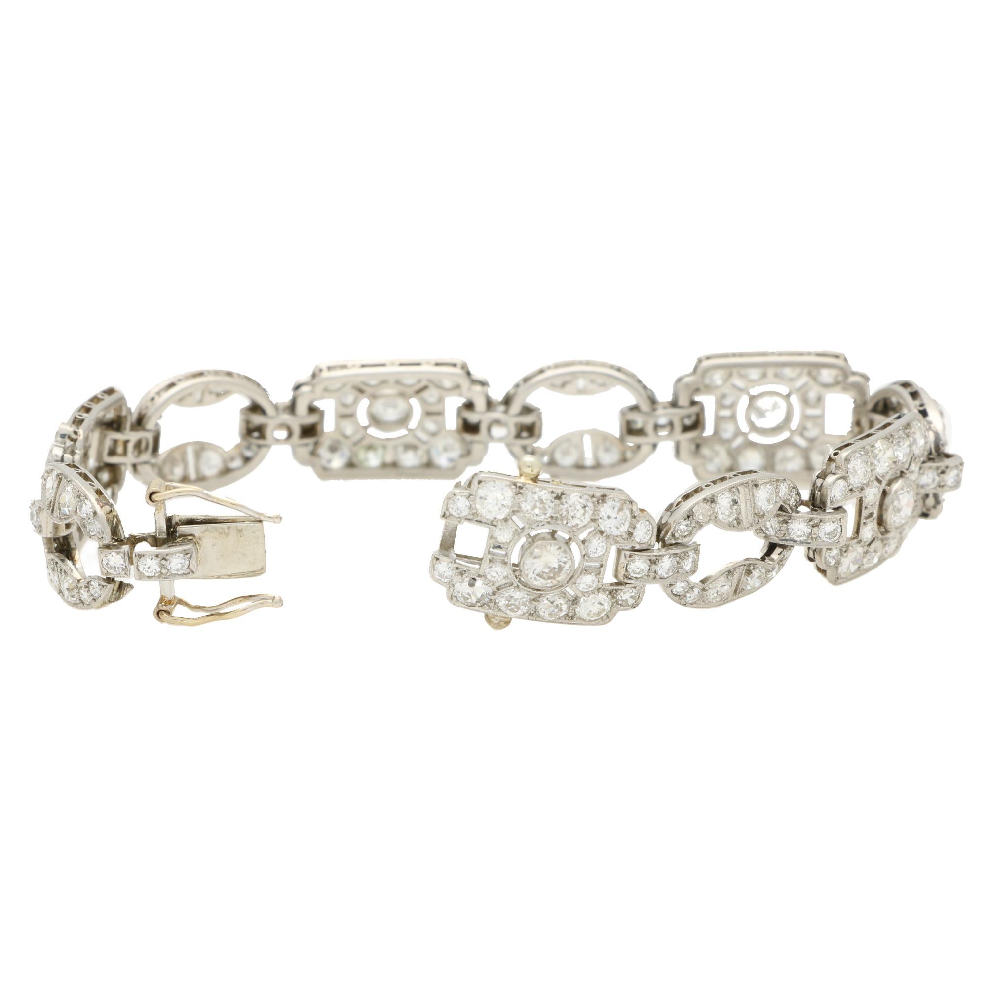 Late Art Deco Old Cut Diamond Panel Bracelet in Platinum In Excellent Condition For Sale In London, GB