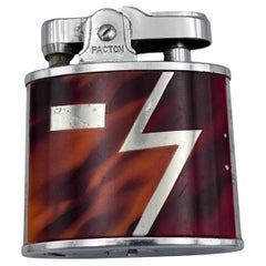 Accendino smaltato Paction di fine Art Deco con design Thunderbolt smaltato e cromato