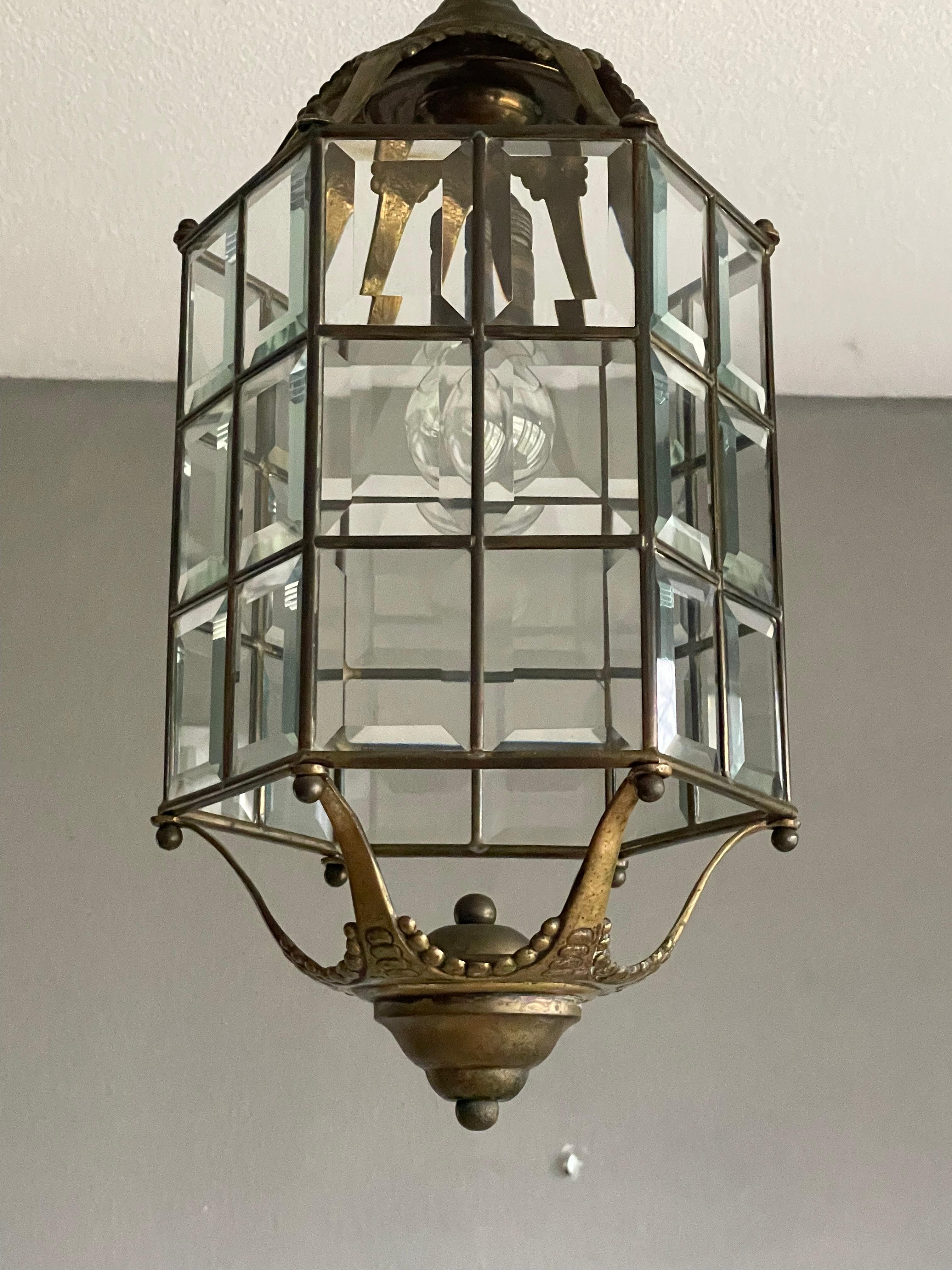 Late Arts and Crafts, Early Art Deco Bronze, Brass & Beveled Glass Pendant Light In Good Condition For Sale In Lisse, NL