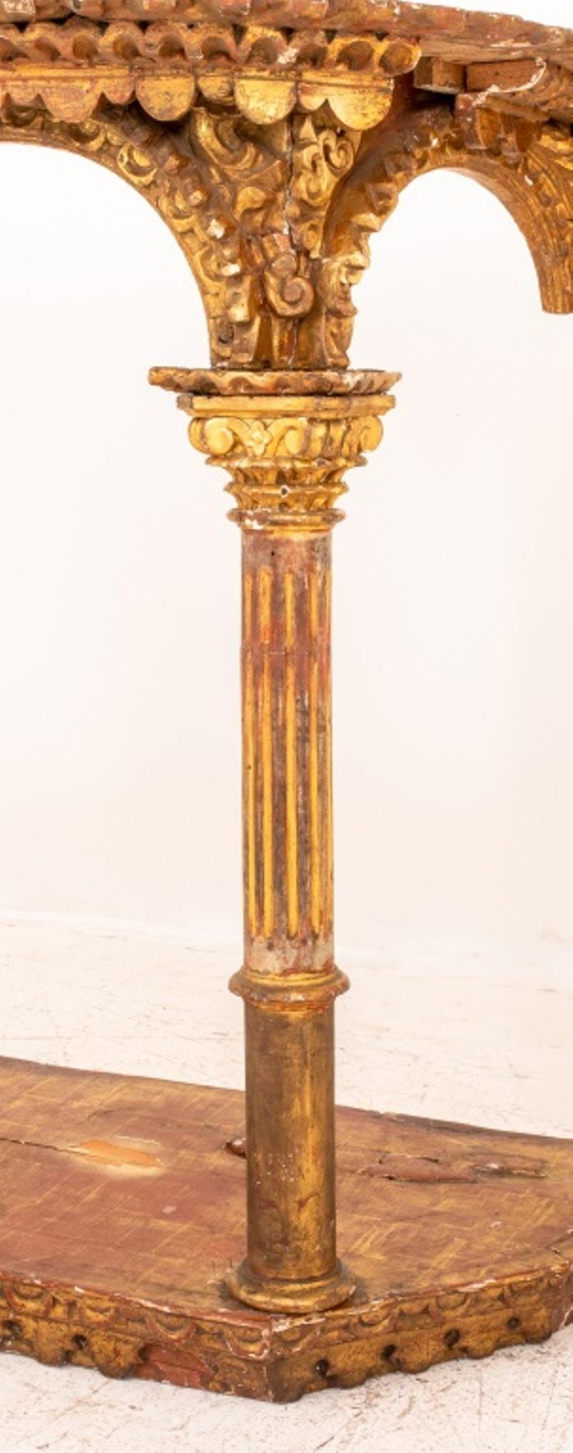 17ème siècle Fragment de retable en bois doré du baroque tardif, fin du XVIIe siècle. en vente
