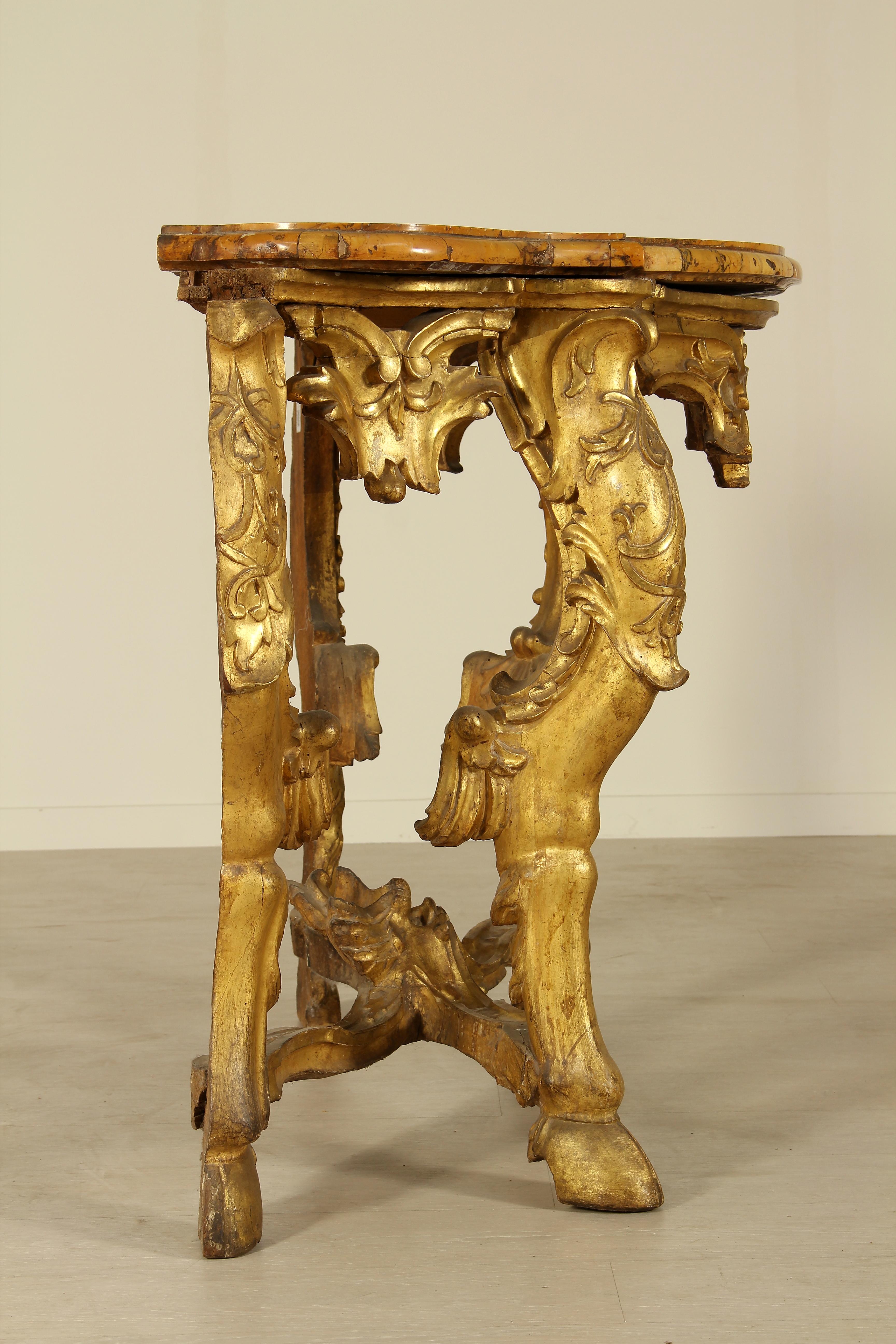 Late Baroque Wall Table In Fair Condition In Milano, IT