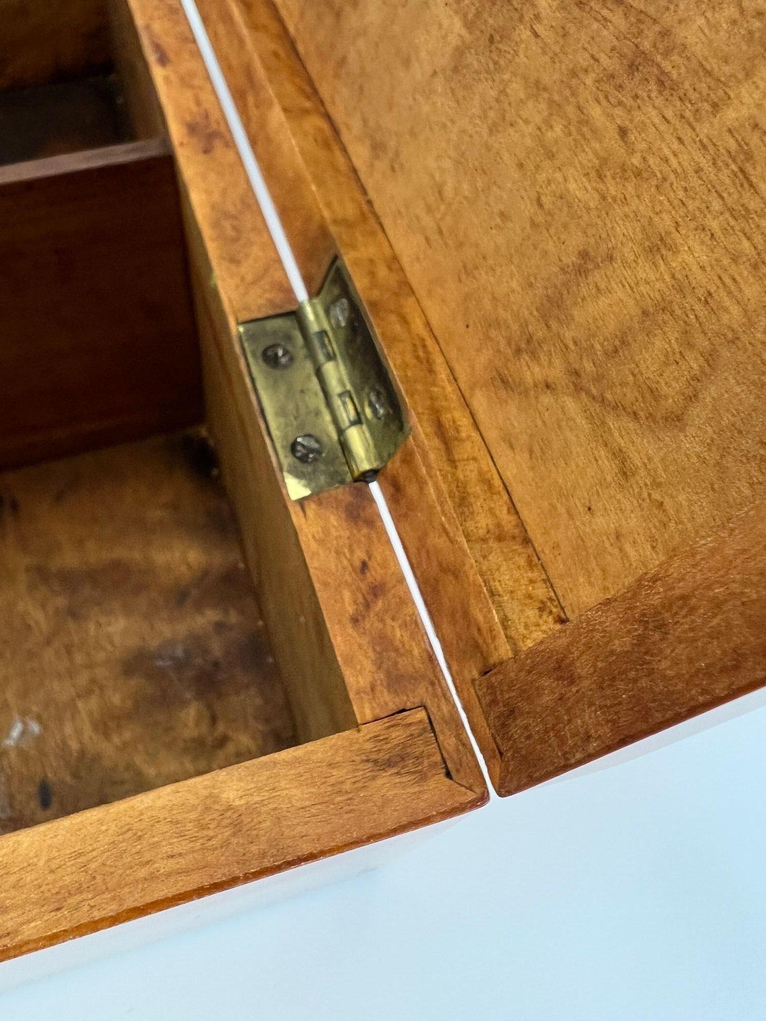 Late Biedermeier Box, Birch Solid Wood, Northern Germany, circa 1840 For Sale 14