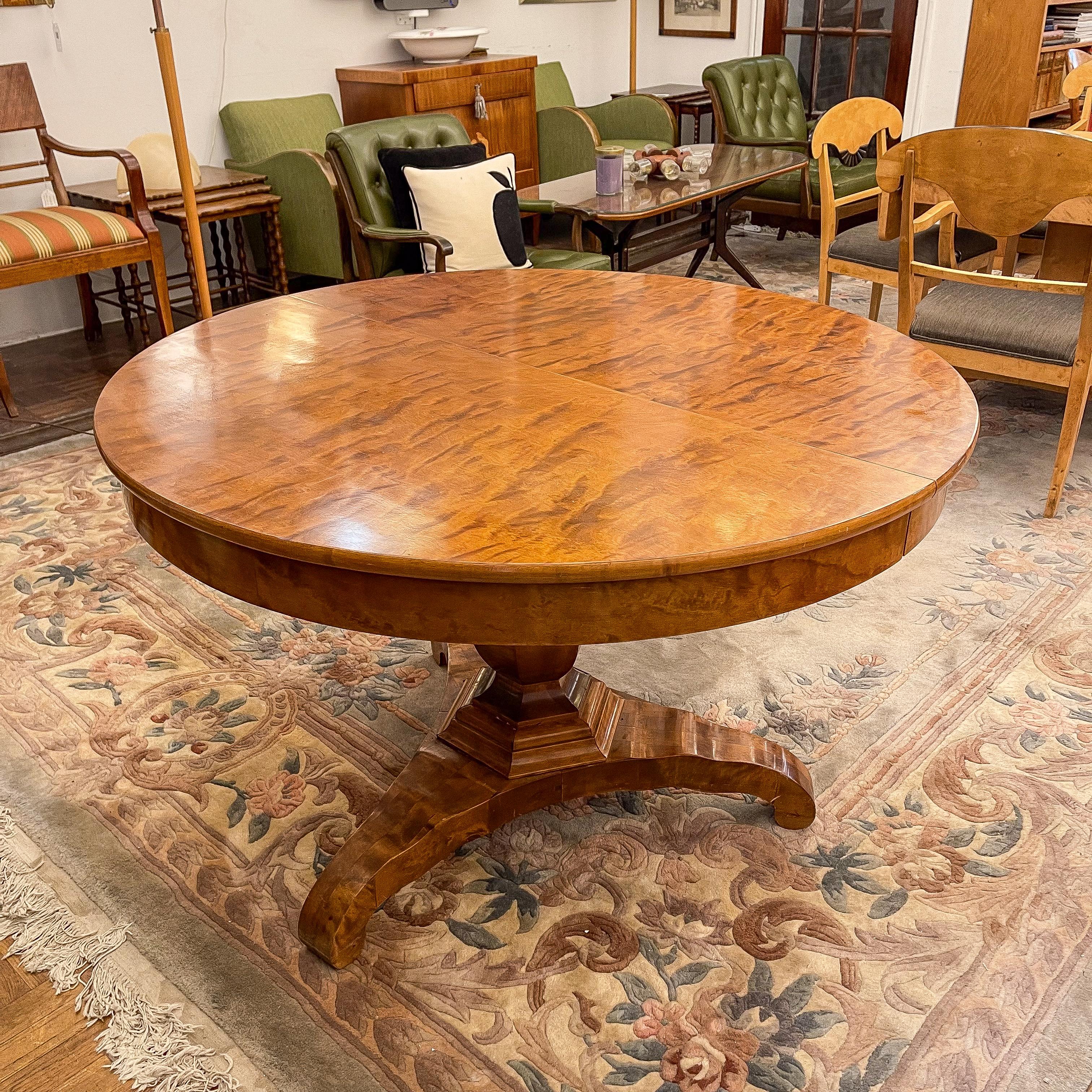 Late Biedermeier Dining Table, Sweden 1880 In Good Condition For Sale In New York, NY