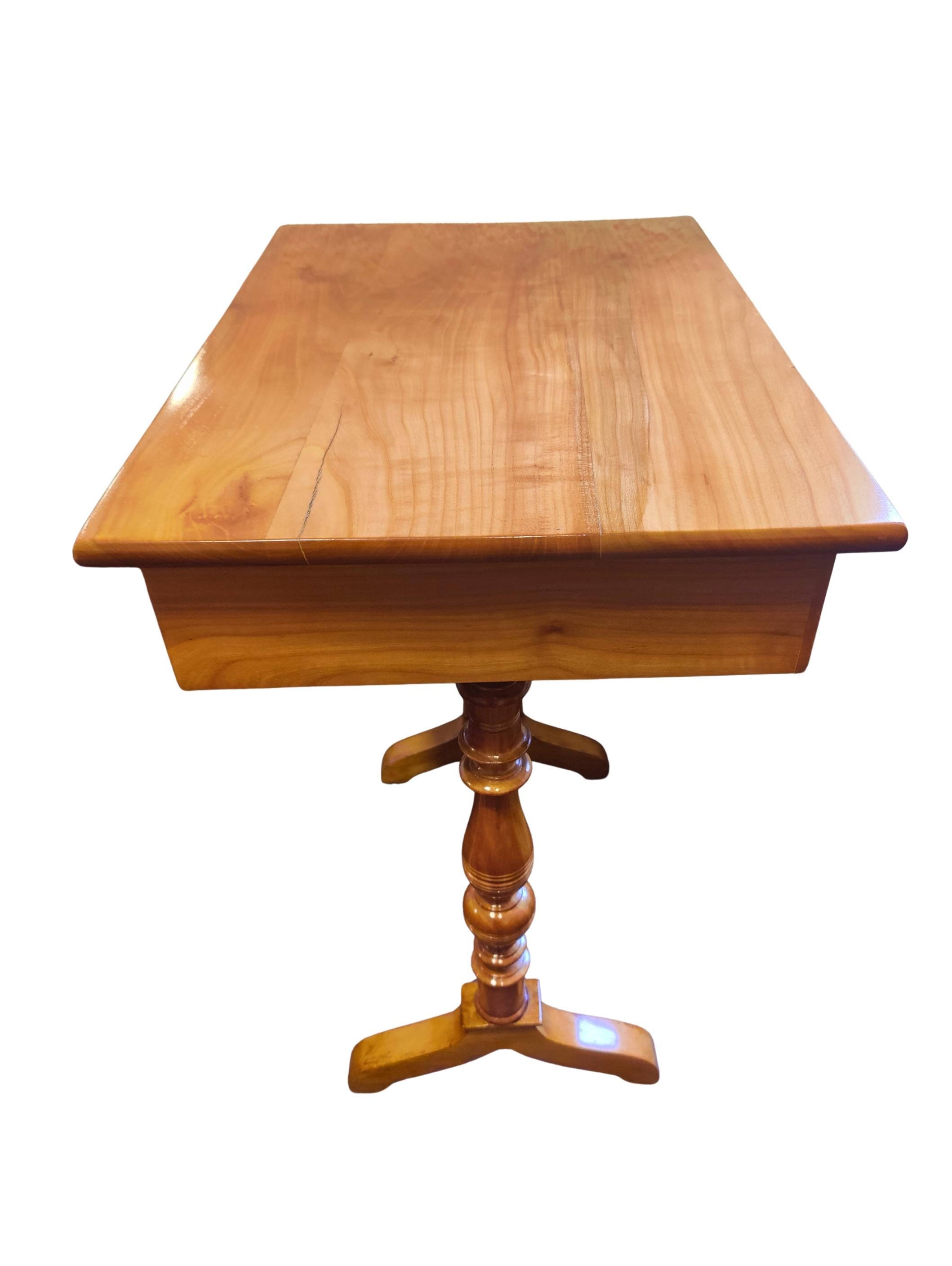 Pine Mid-19th Century Biedermeier Cherrywood Side Table circa 1850 with Turned Legs a For Sale