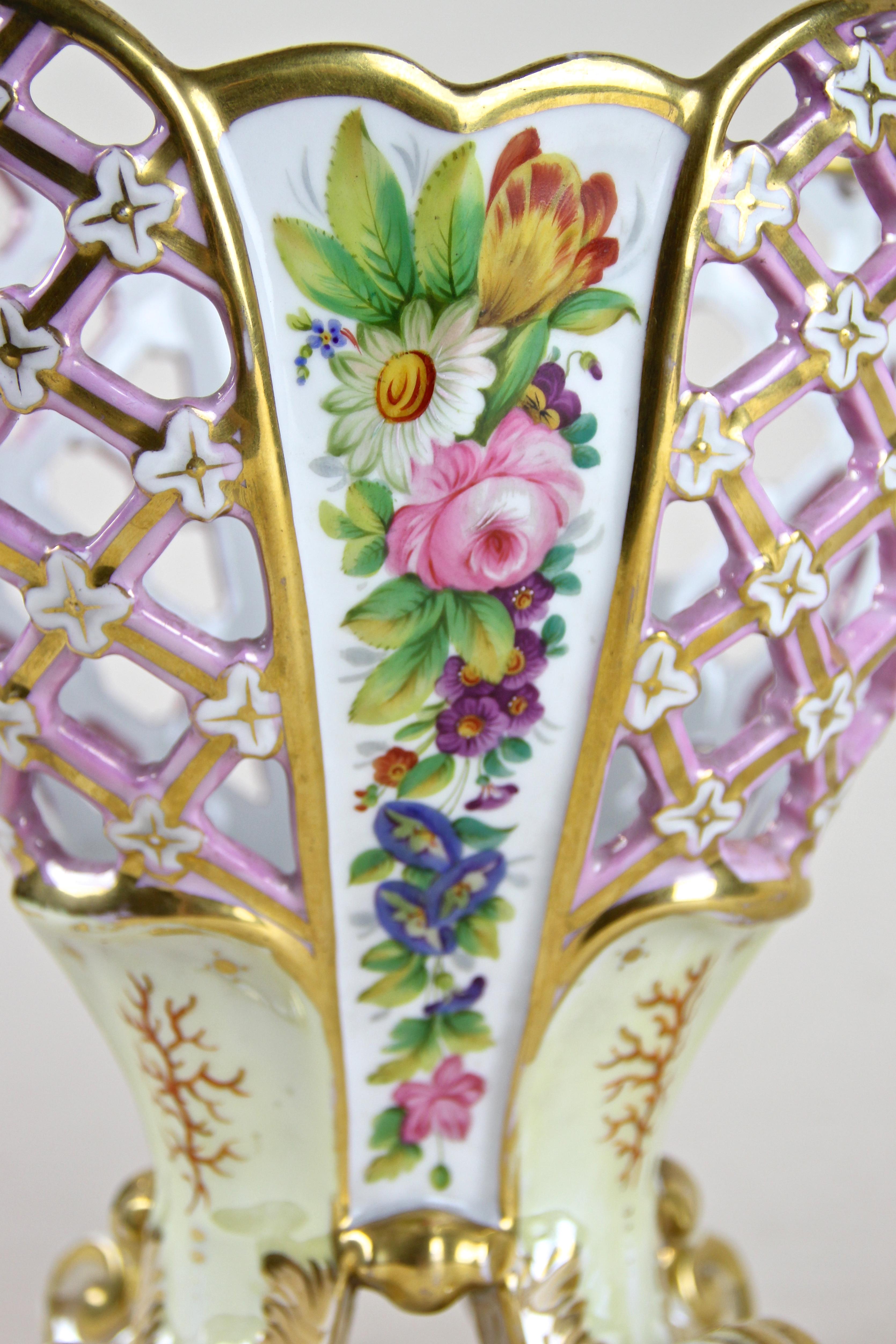 Late Biedermeier Porcelain Basket by Fischer & Mieg, Bohemia, circa 1860 10