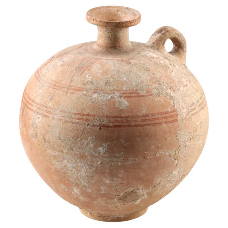 Bemalter zyprischer Krug aus der späten Bronzezeit, ca. 1450 v. Chr. bis 1200 v. Chr. (Primitiv) im Angebot