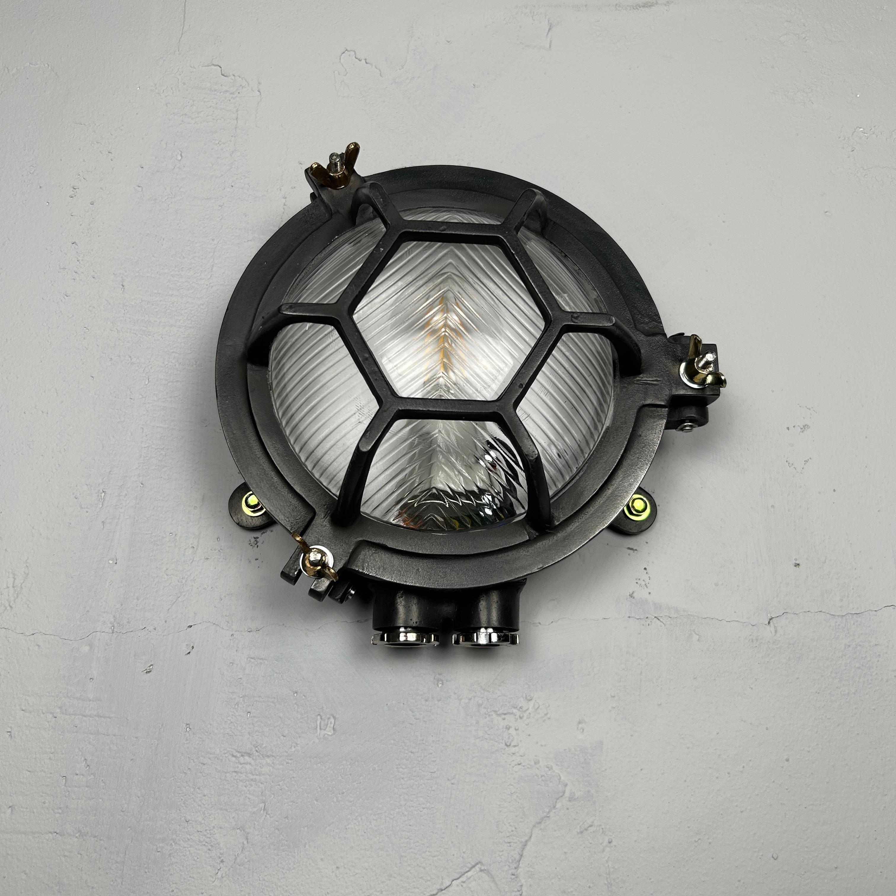 Aplique Circular de Fundición Siglo Tardío Jaula Hexagonal - Cristal Carrizo y Acabado Gun Metal Aluminio en venta