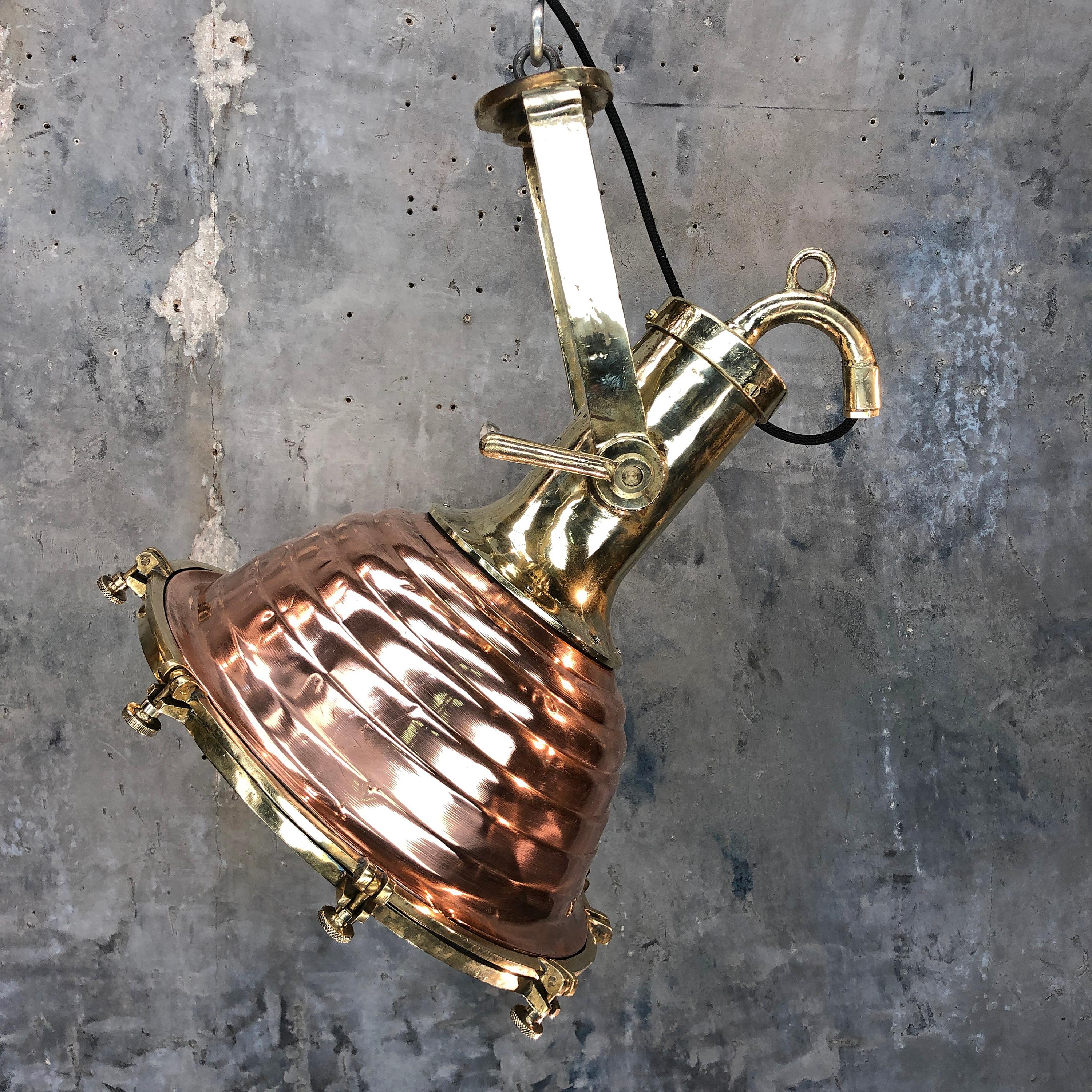 Late Century German Large Copper and Cast Brass Directional Cargo Light Pendant For Sale 10
