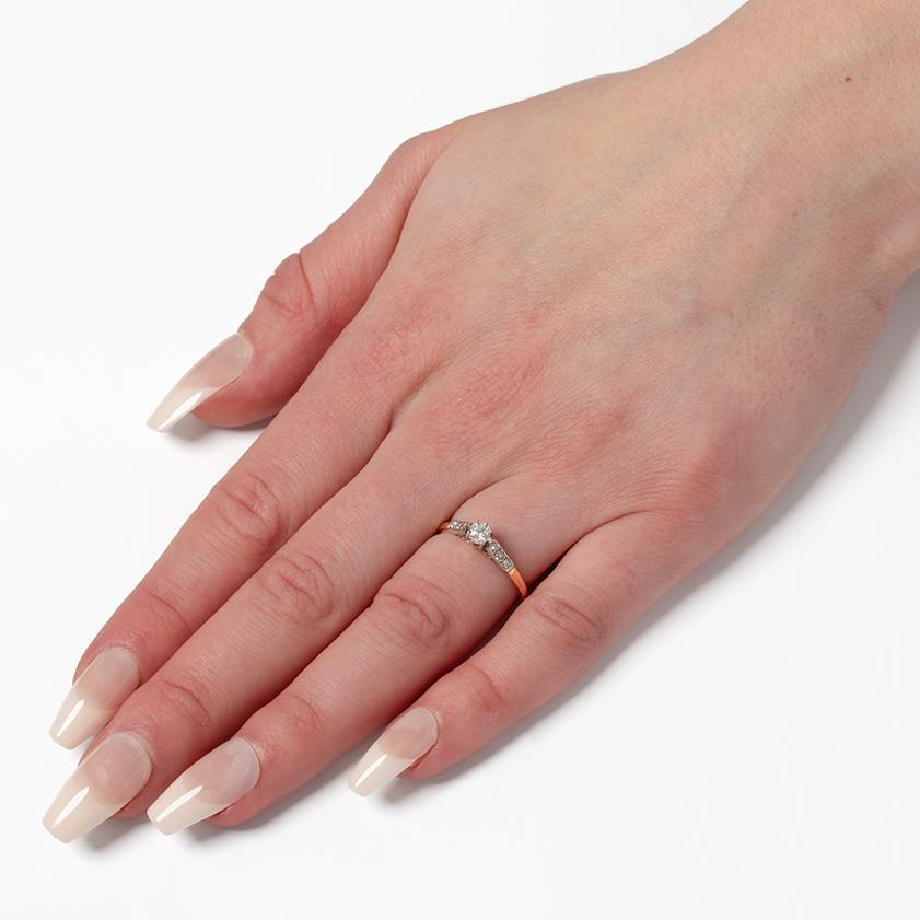 Spätdeko 0,25ct Diamant Solitär Ring, um 1940 im Zustand „Gut“ im Angebot in London, GB