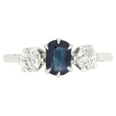 Trois pierres en saphir et diamant de 0,45 carat de la fin de l'Art déco, années 1940