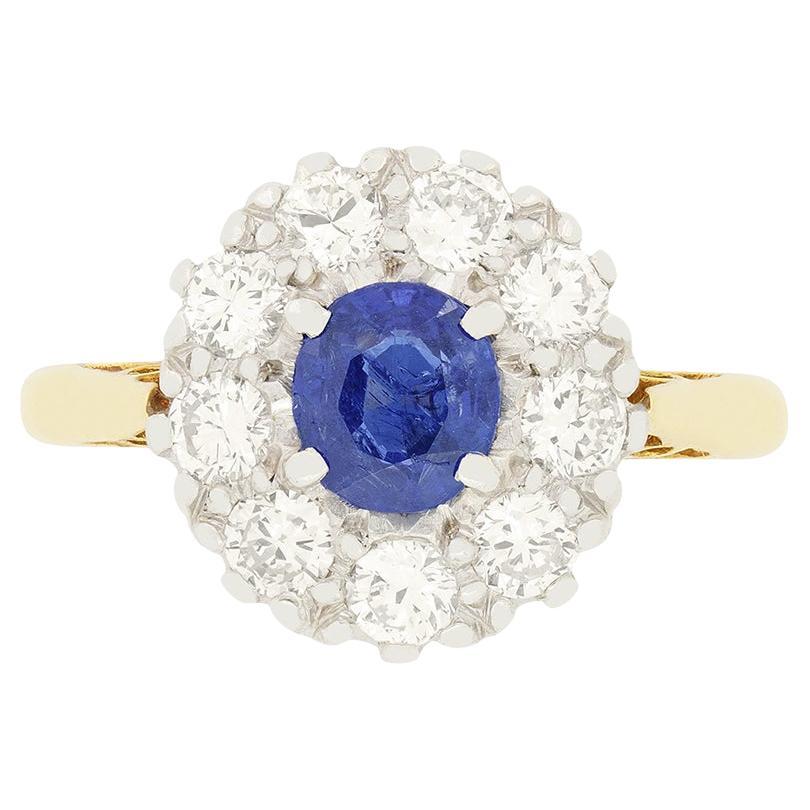 Late Deco 0.60ct Sapphire and Diamond Cluster Ring, c.1940s For Sale