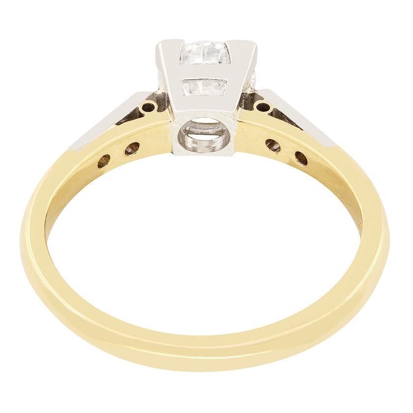 Round Cut Late Deco 0.70ct Diamond Solitaire ring, c.1940s For Sale