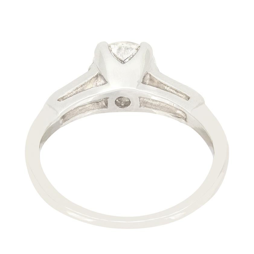 Old European Cut Late Deco 0.85ct Diamond Solitaire Ring, c.1930s For Sale