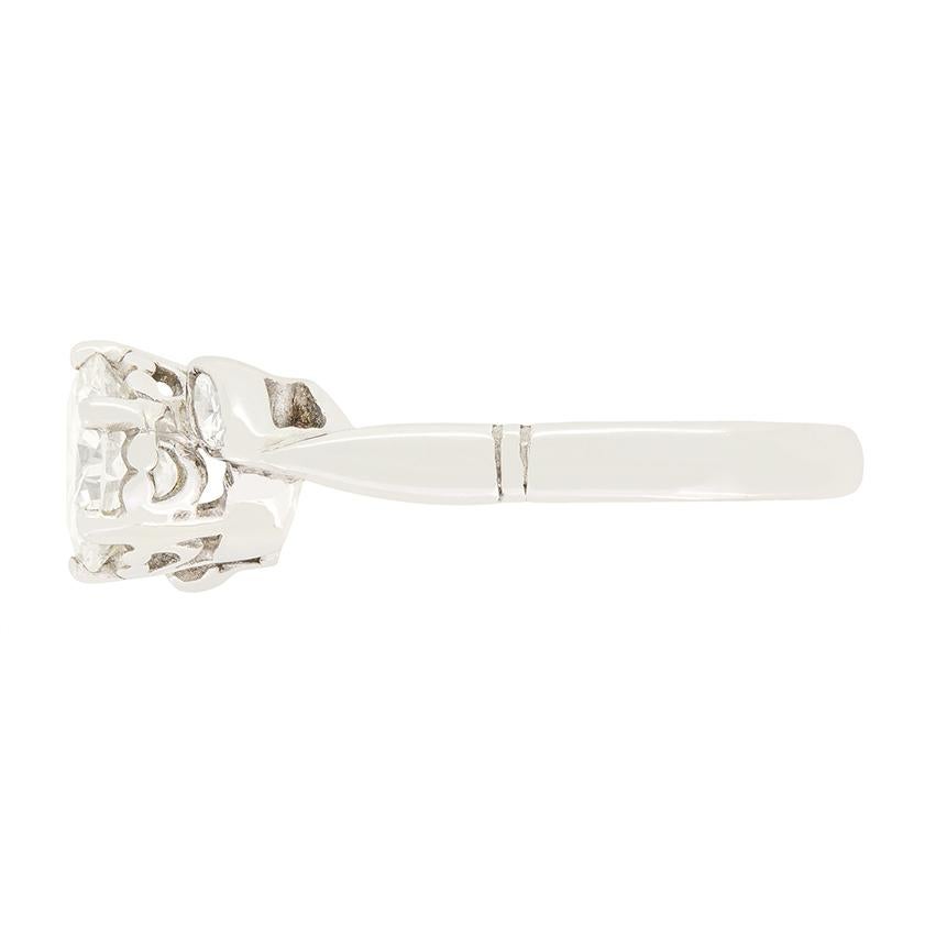 Spätdeko 0,90ct Diamant Solitär Ring, um 1940 (Art déco) im Angebot