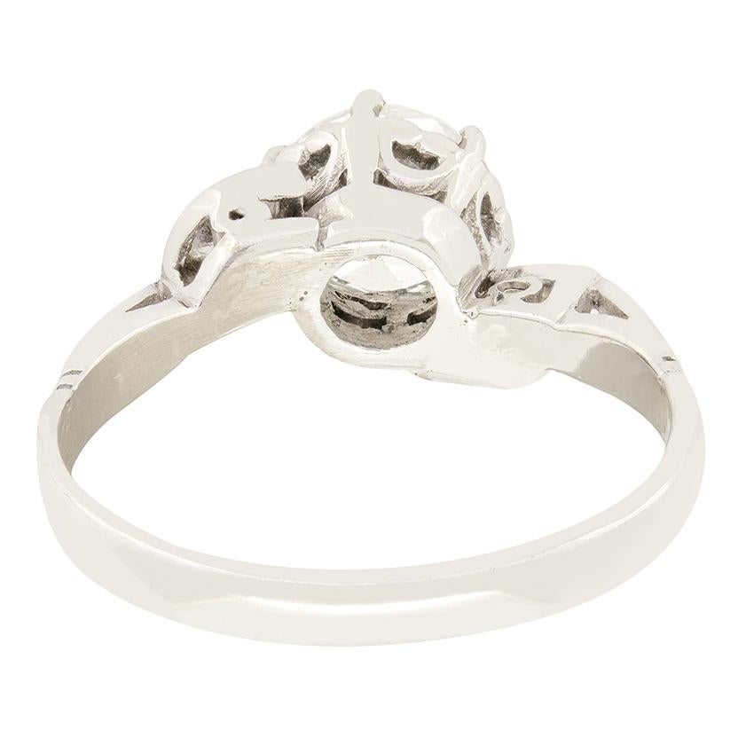 Spätdeko 0,90ct Diamant Solitär Ring, um 1940 (Alteuropäischer Schliff) im Angebot