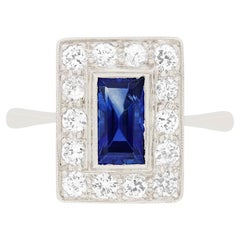 Anello tardo-decò con zaffiro e diamante da 0,90 carati, anni '30 circa