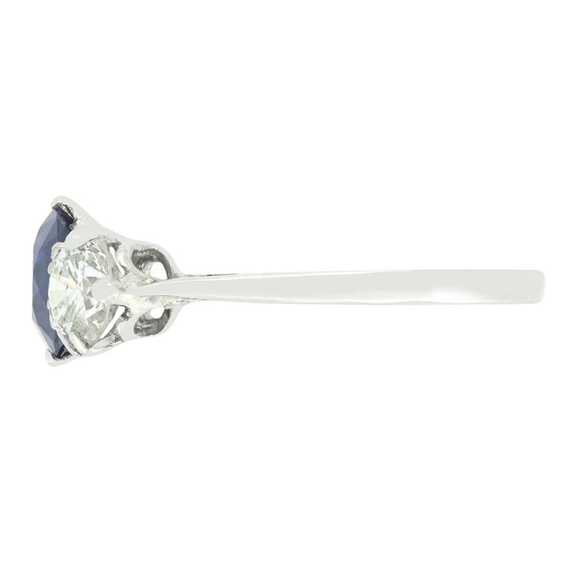 Art Deco Late Deco 1.00ct Sapphire and Diamond Three Stone, c.1930s For Sale