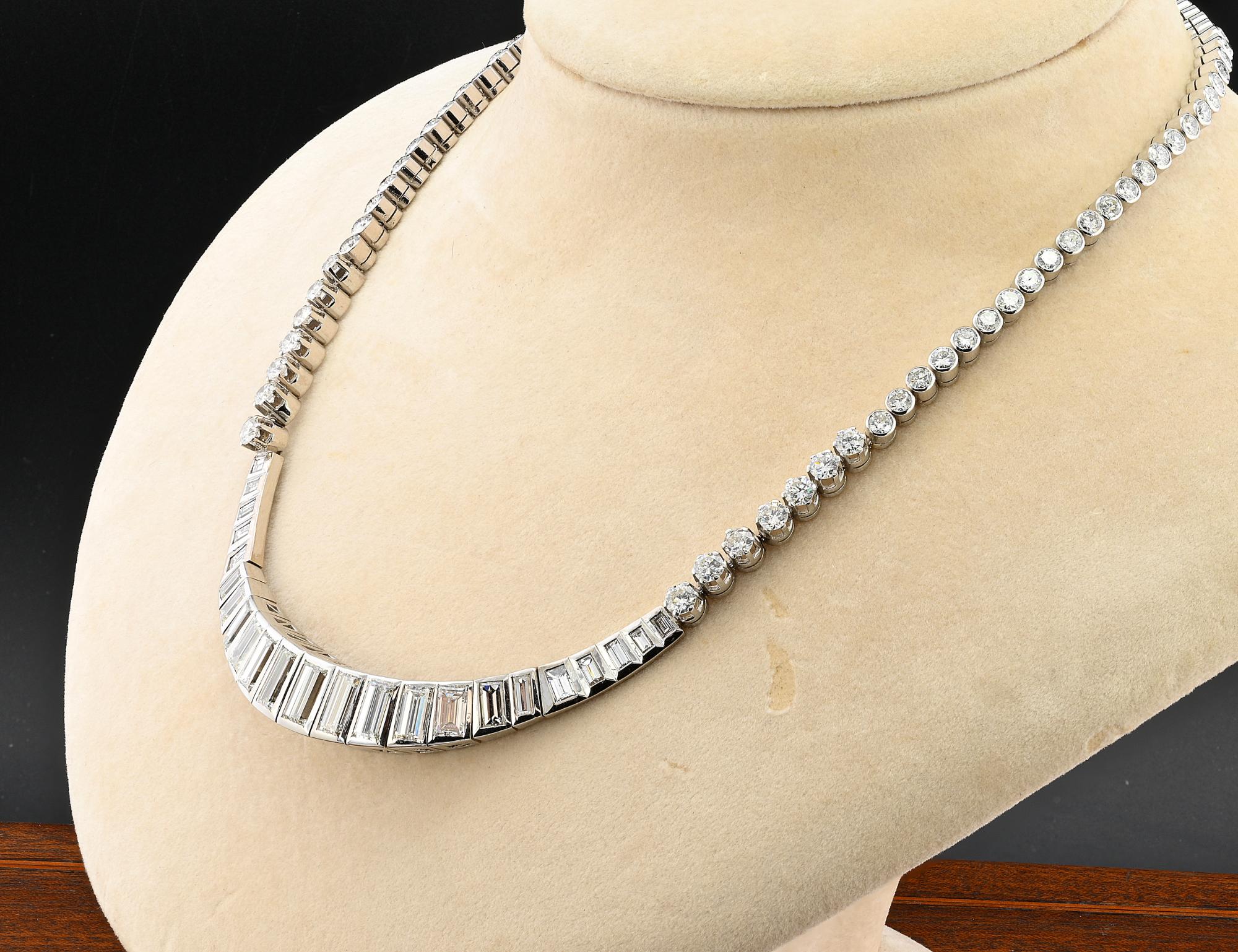 Late Deco 13.10 Ct Diamond Riviere Necklace Platinum 18 KT  For Sale 1
