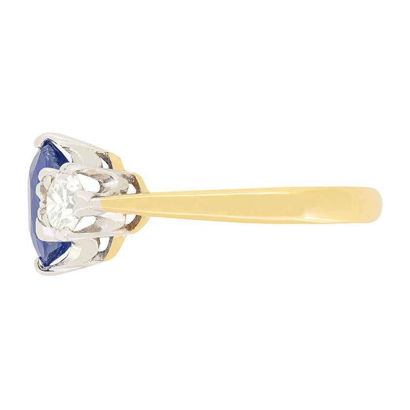 Art Deco Late Deco 1.70ct Sapphire and Diamond Trilogy Ring, c.1940s For Sale