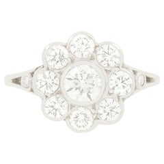 Late Deco 1.76ct Diamond Daisy Cluster Ring, c.1940s