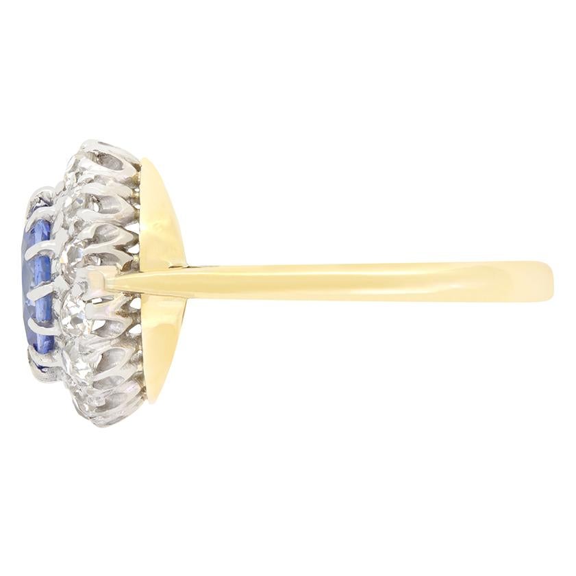 Art Déco Anello a grappolo con zaffiro e diamante di 2,00 carati in stile tardo-decò. c.1930 in vendita