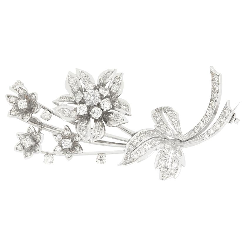 Art Déco Spilla a fiore con diamante 2,20ct tardo-decò, anni '40 circa in vendita