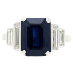 Late Deco 3.50ct Sapphire and Diamond Ring, c.1940s