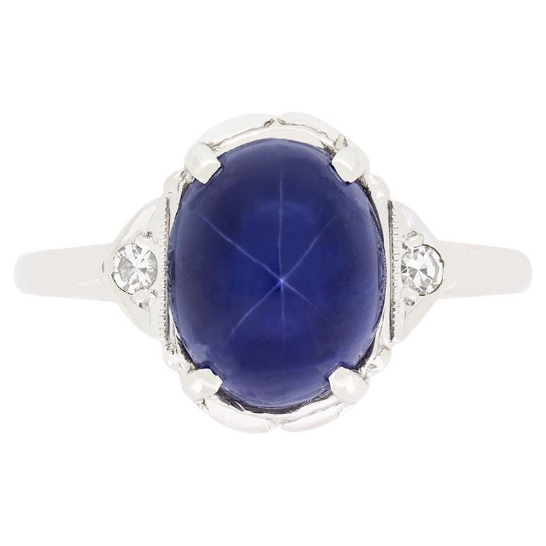 Late Deco 3.75ct Star Sapphire Solitaire Ring, c.1940s For Sale