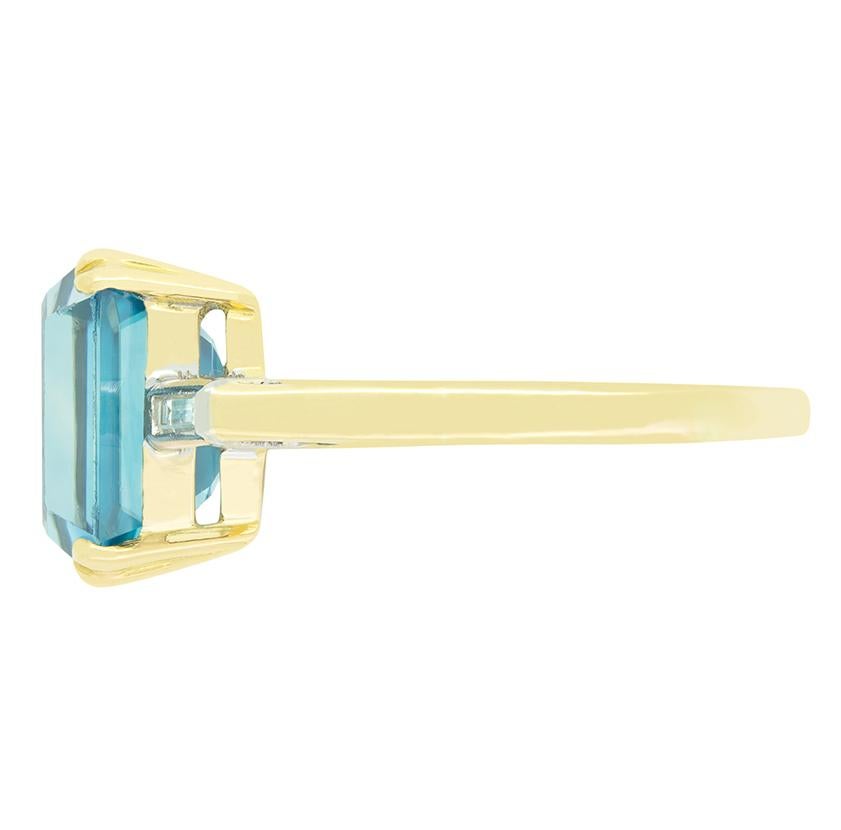 Art Deco Late Deco 5.00ct Blue Zircon and Diamond Ring, c.1930s For Sale