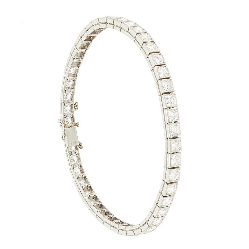 Taglio antico europeo Late Deco 6.90ct Diamond Line Bracelet, c.1940s in vendita