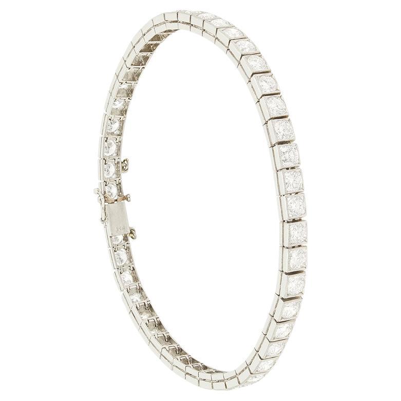 Late Deco 6.90ct Diamond Line Bracelet, c.1940s in vendita