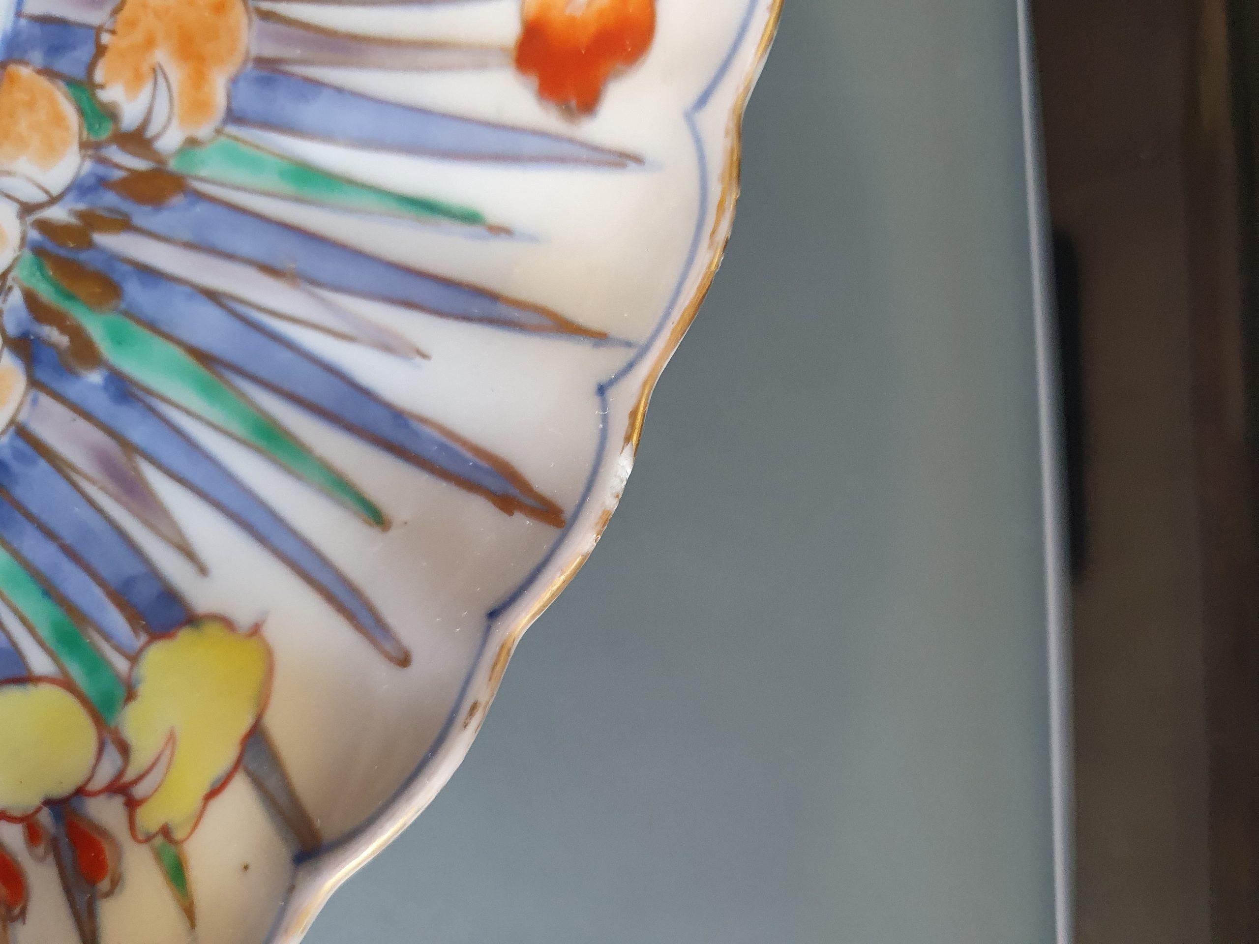 Assiette en porcelaine japonaise de la fin de la période Edo - Assiette colorée - Bateaux - Fleurs Mo 3