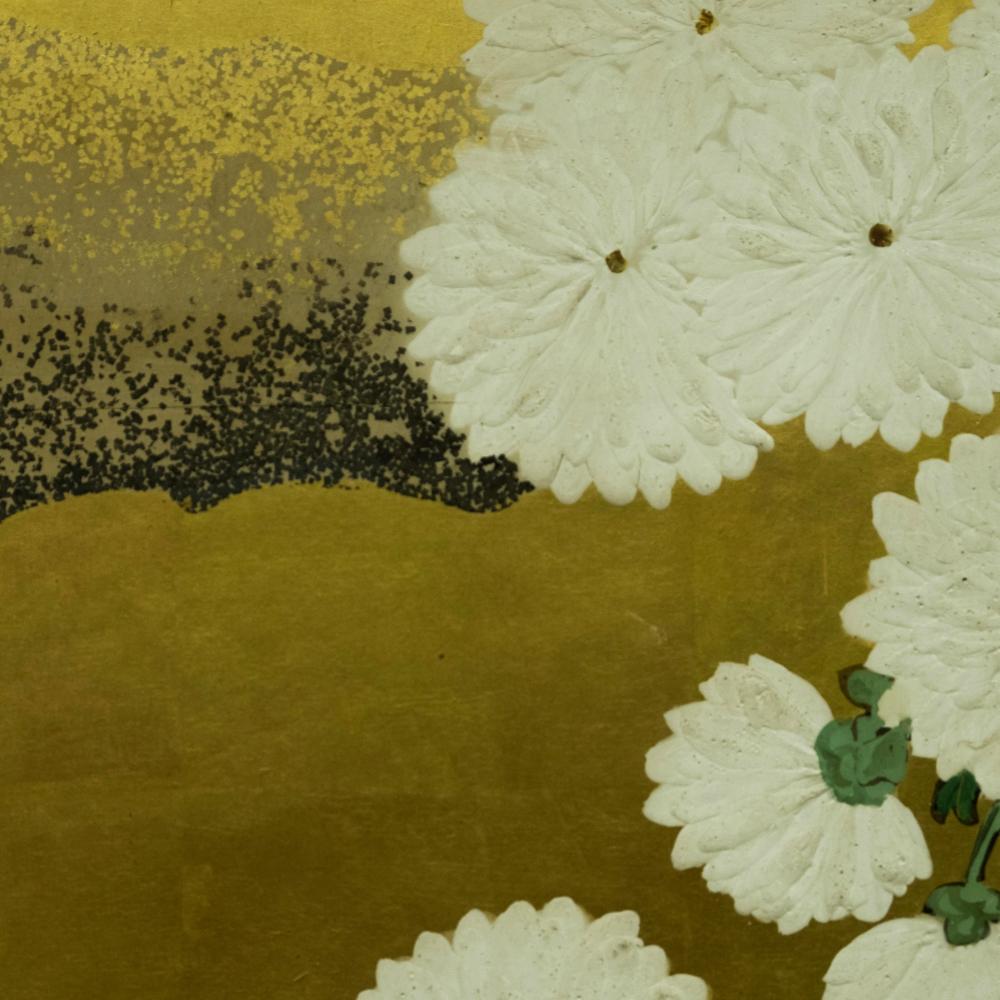 Gilt Late Edo Period Rinpa School Chrysanthemum Blossom Screen For Sale