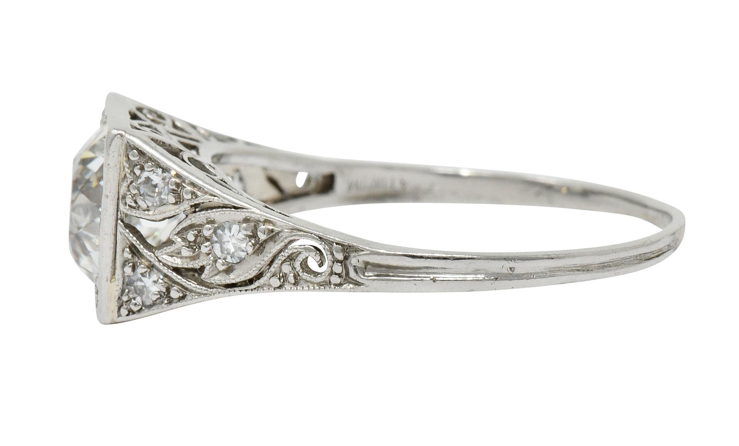 Women's or Men's Late Edwardian 1.77 Carat Diamond Platinum Filigree Engagement Ring, circa 1915