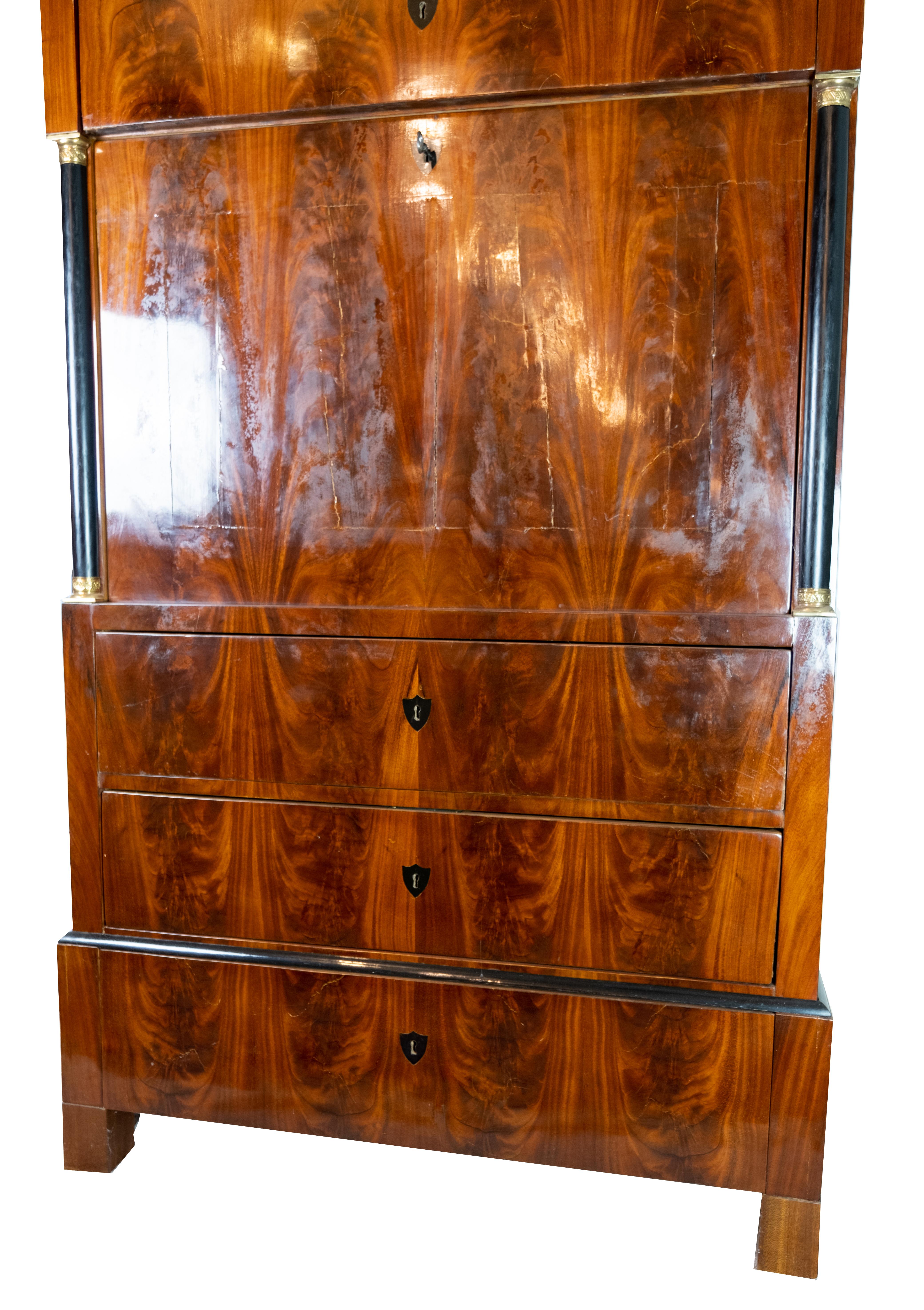 Late Empire Cabinet of Handpolished Mahogany and of Cherry on the Inside, 1840 4
