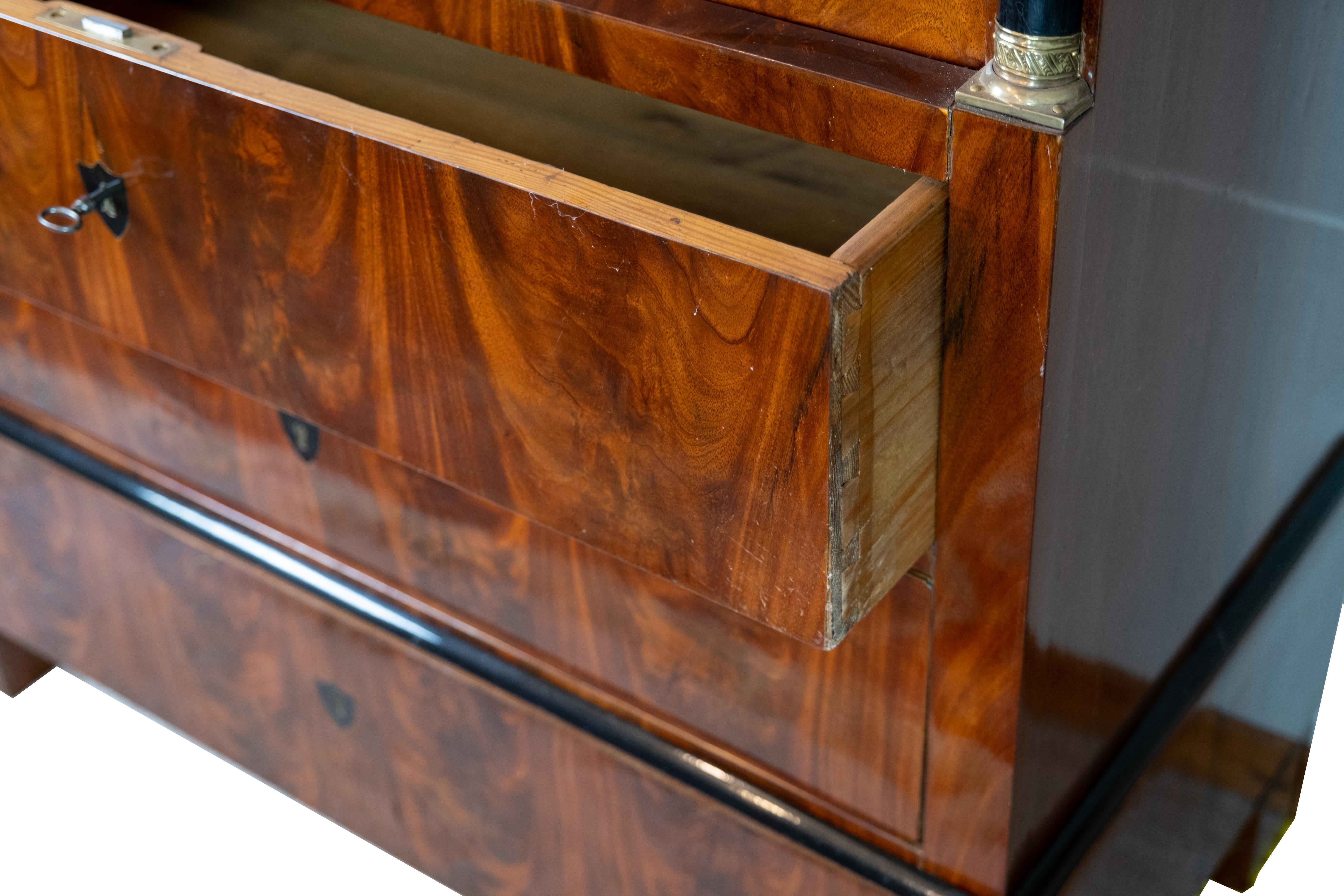 Late Empire Cabinet of Handpolished Mahogany and of Cherry on the Inside, 1840 6