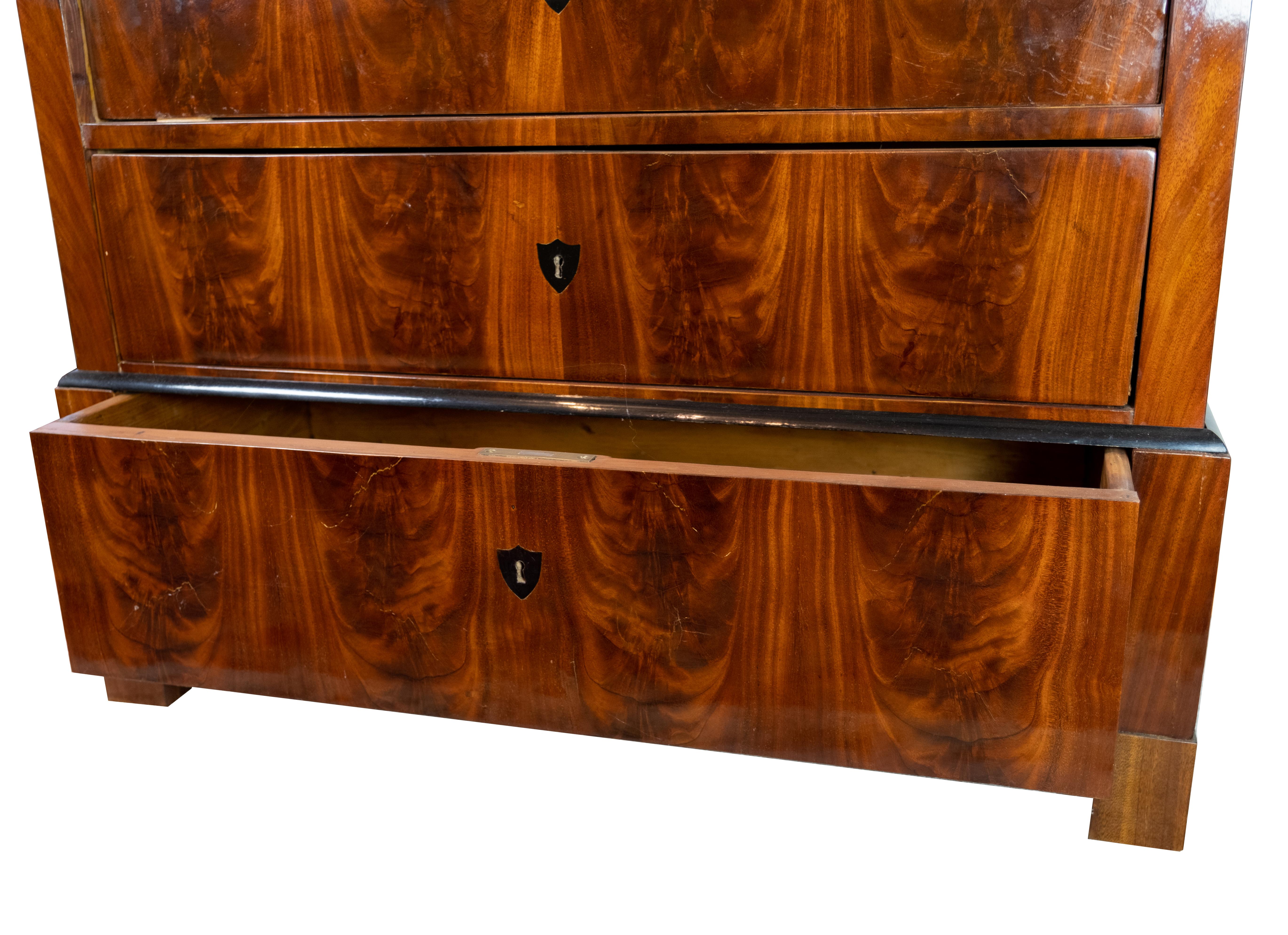Late Empire Cabinet of Handpolished Mahogany and of Cherry on the Inside, 1840 9