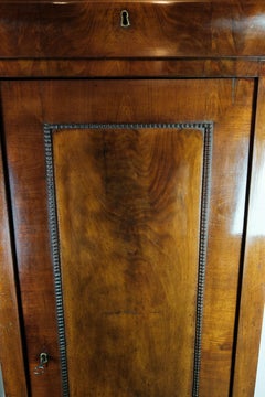 Armario Alto Imperio Tardío de Caoba Oscura Pulida De 1840